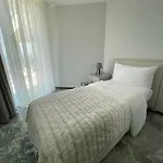 Sea-view 5*