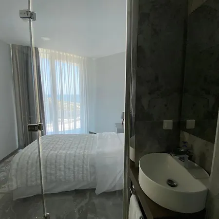 Sea-view Otel