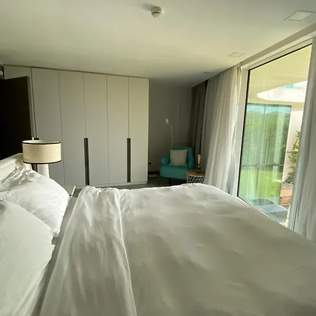 Hotel Sea-view 5*