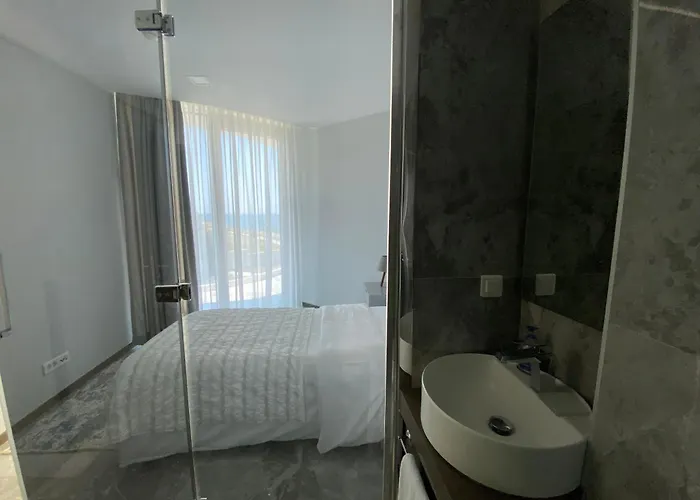 Sea-view Hotel