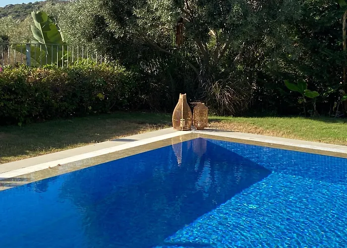 Sea-view Hotel 5*